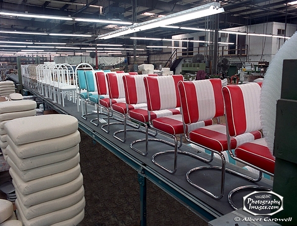 CHAIR-ASSEMBLY-LINE
