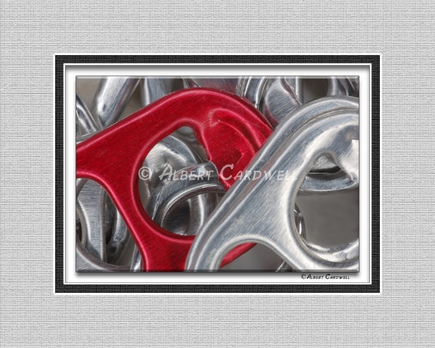 OC-DP-0411-4090 RED PULL CAP IN SILVER ONES